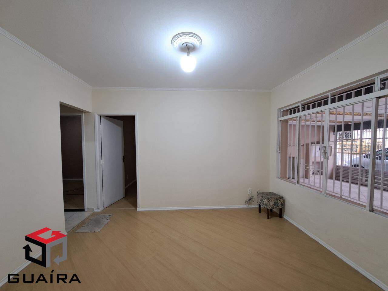 Casa para alugar com 2 quartos, 113m² - Foto 1