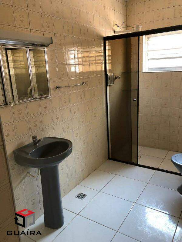 Casa para alugar com 2 quartos, 133m² - Foto 11