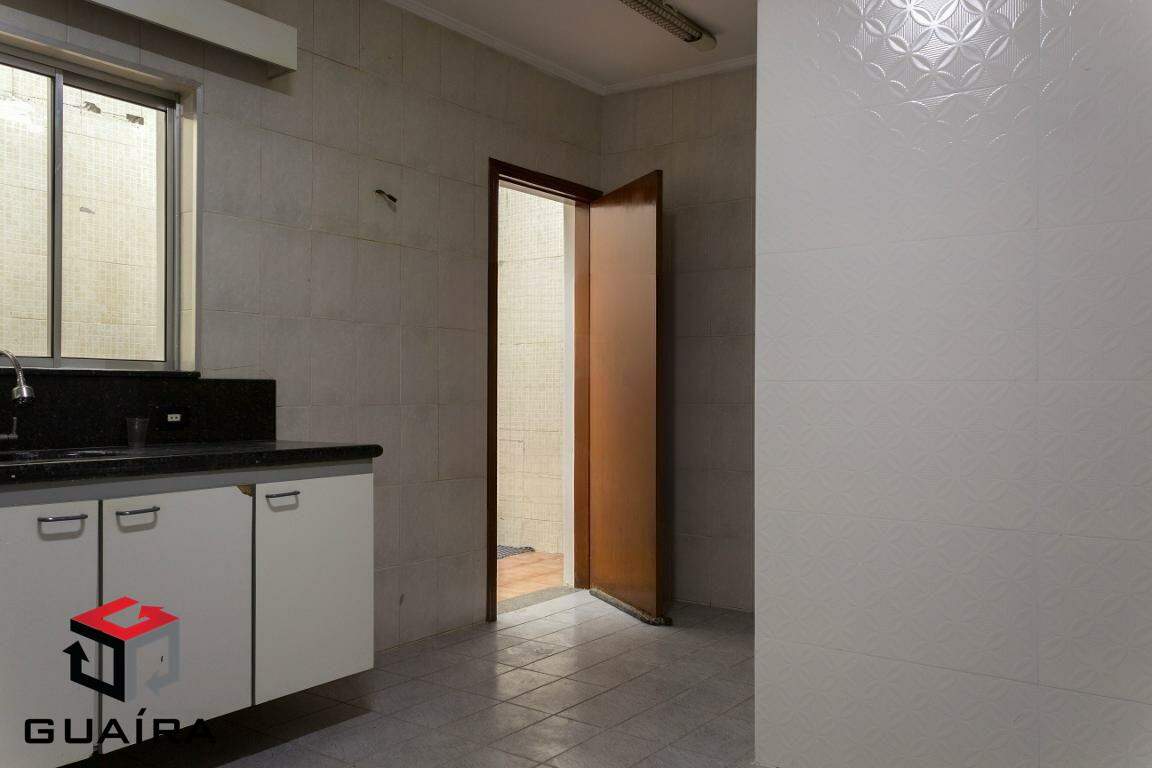 Sobrado à venda com 5 quartos, 220m² - Foto 11