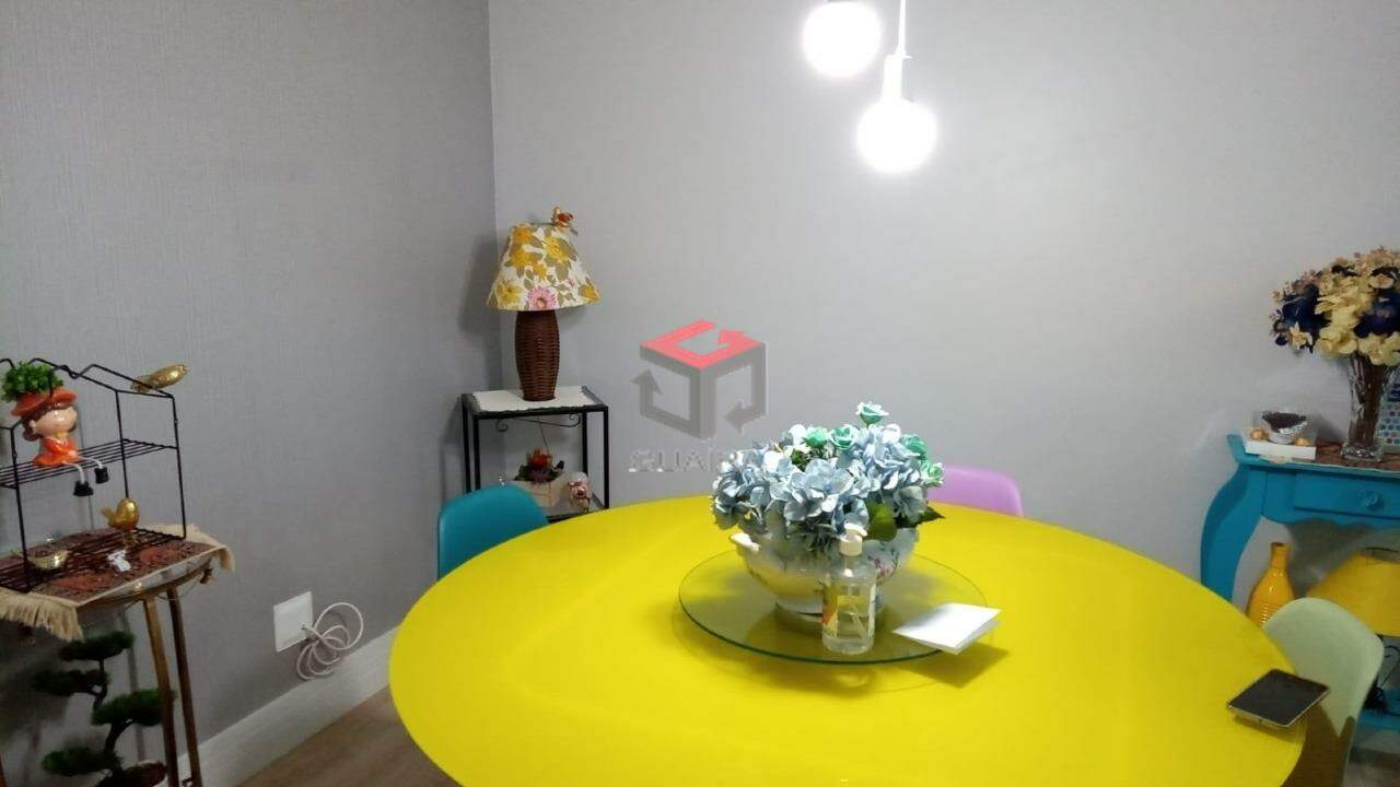 Apartamento à venda com 2 quartos, 70m² - Foto 4