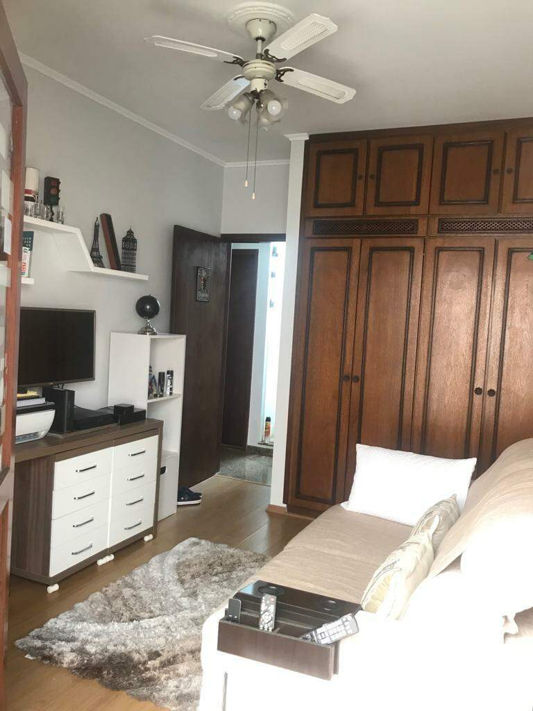 Casa à venda com 3 quartos, 285m² - Foto 18