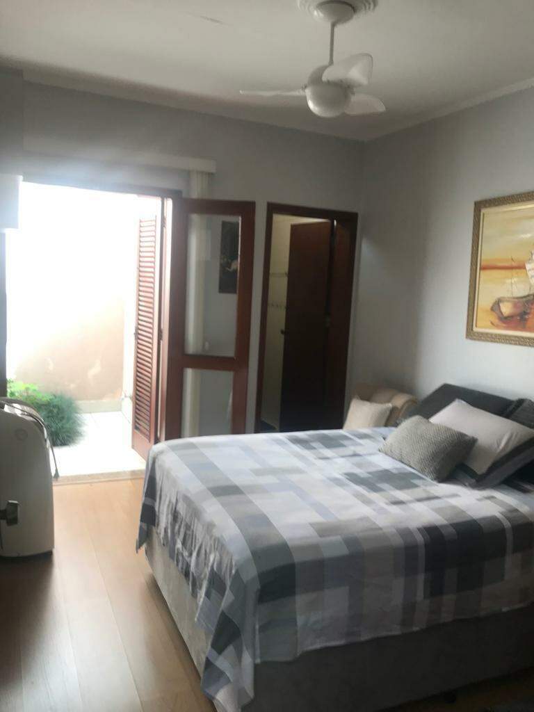 Casa à venda com 3 quartos, 285m² - Foto 16