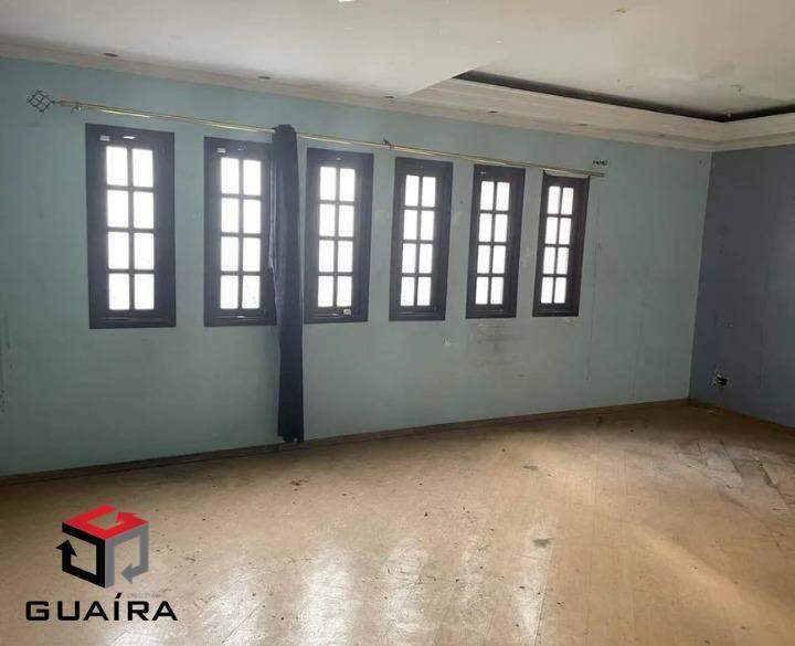 Sobrado à venda com 3 quartos, 498m² - Foto 2