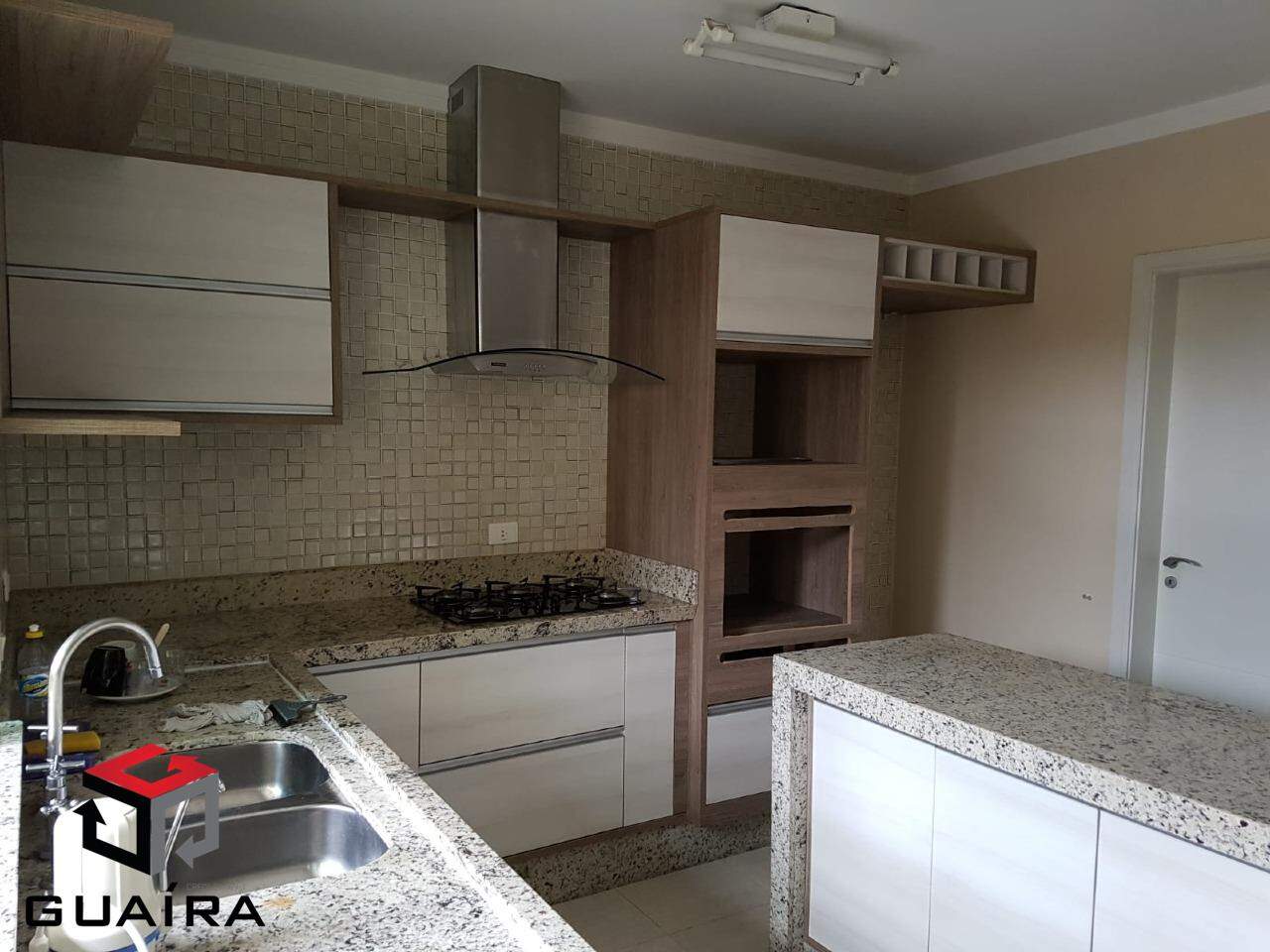 Sobrado à venda com 4 quartos, 289m² - Foto 1