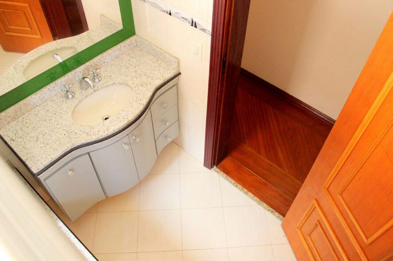 Sobrado à venda com 4 quartos, 312m² - Foto 12