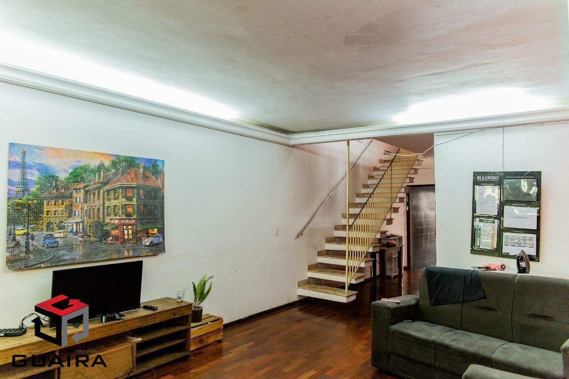 Sobrado à venda com 3 quartos, 202m² - Foto 4