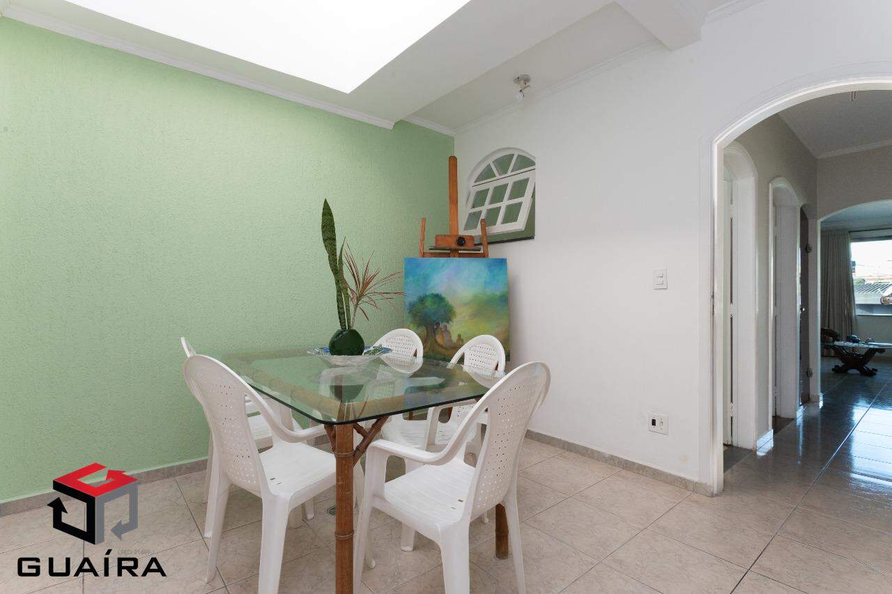 Casa à venda com 4 quartos, 200m² - Foto 24