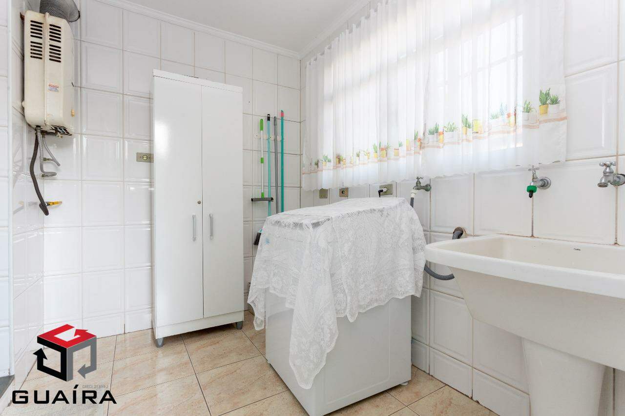 Casa à venda com 4 quartos, 200m² - Foto 18