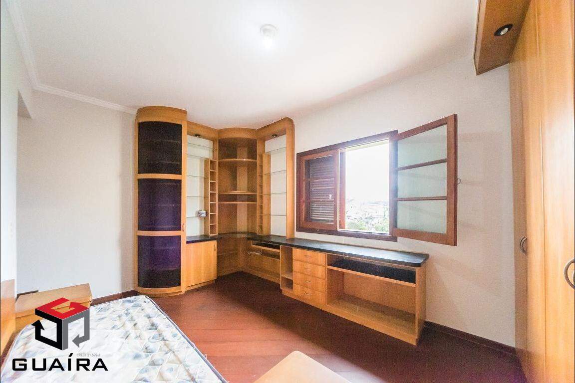 Sobrado à venda com 3 quartos, 308m² - Foto 27