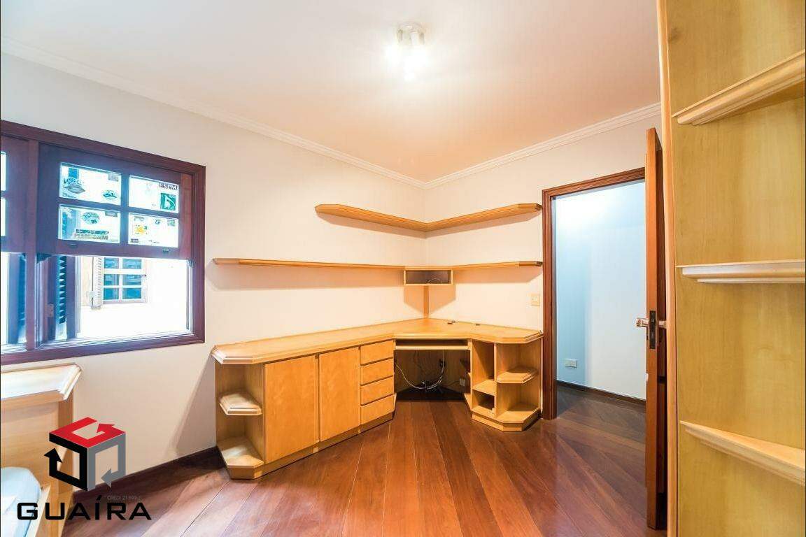 Sobrado à venda com 3 quartos, 308m² - Foto 29