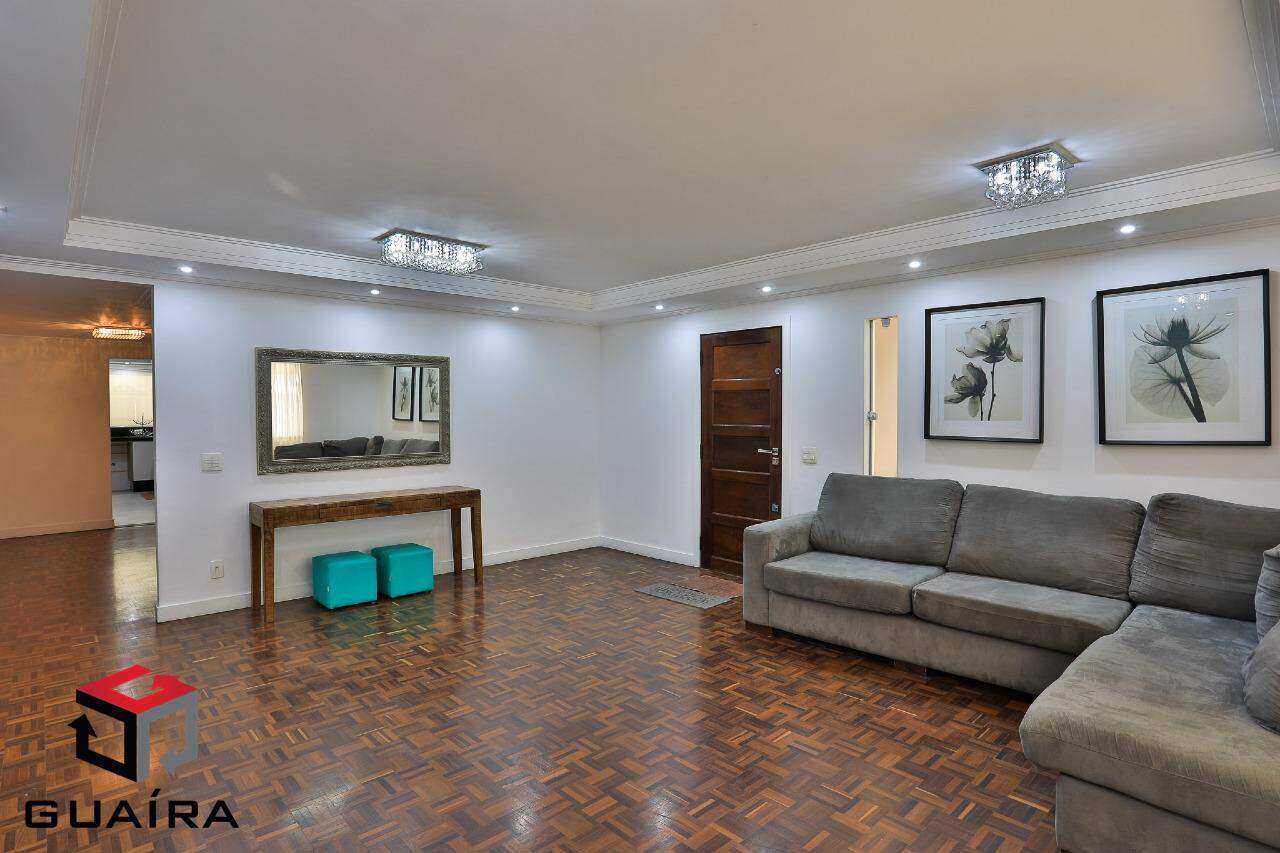 Sobrado à venda com 3 quartos, 232m² - Foto 1