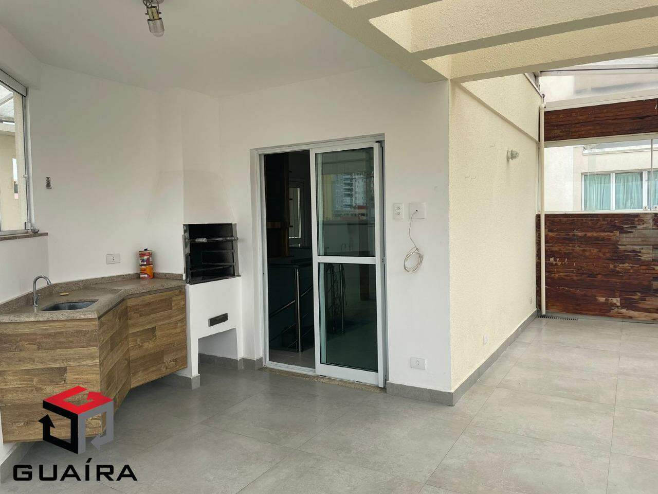 Cobertura para alugar com 3 quartos, 180m² - Foto 25