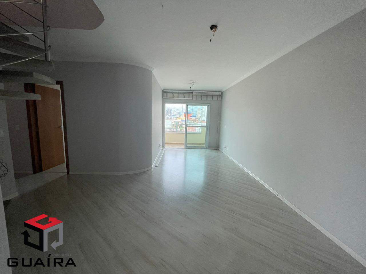 Cobertura para alugar com 3 quartos, 180m² - Foto 2