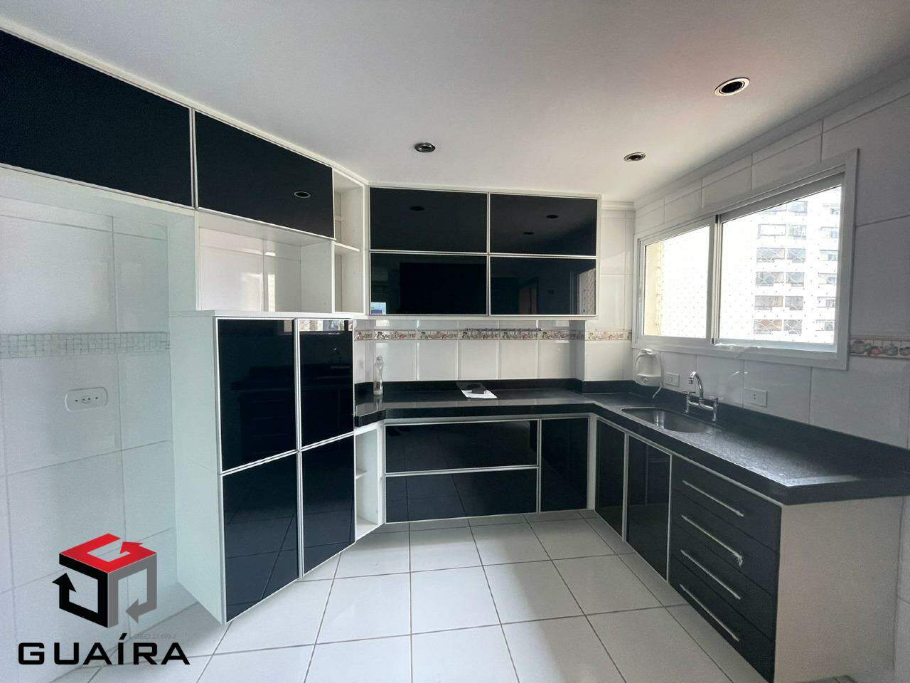 Cobertura para alugar com 3 quartos, 180m² - Foto 5