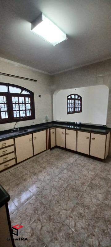 Sobrado à venda com 3 quartos, 234m² - Foto 32