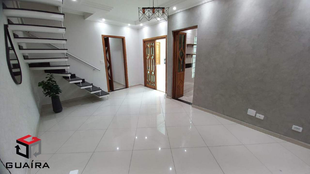 Sobrado à venda com 3 quartos, 250m² - Foto 2