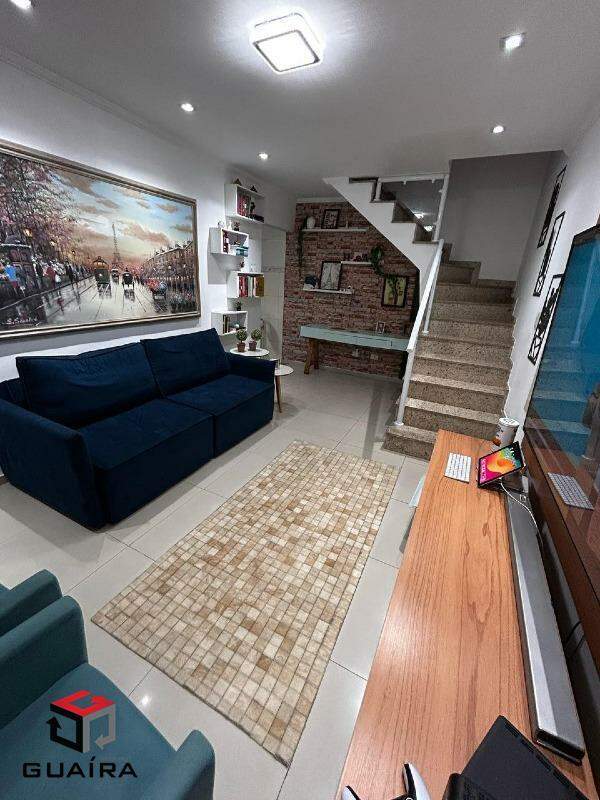 Sobrado à venda com 3 quartos, 179m² - Foto 1