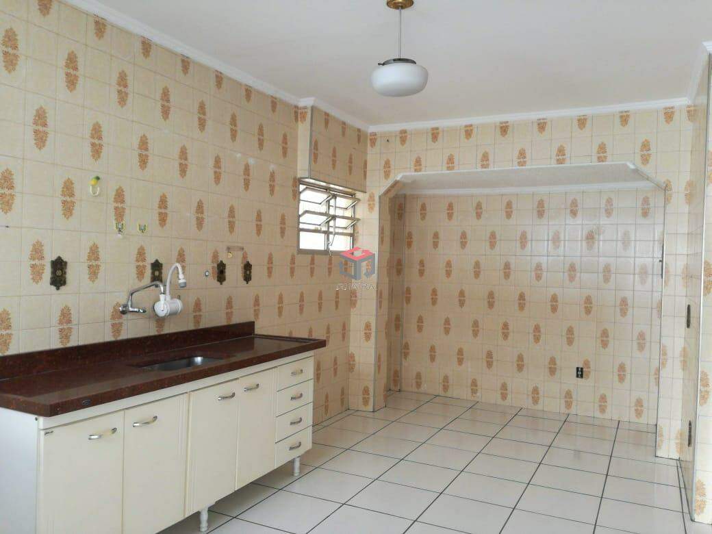 Sobrado à venda com 3 quartos, 215m² - Foto 8