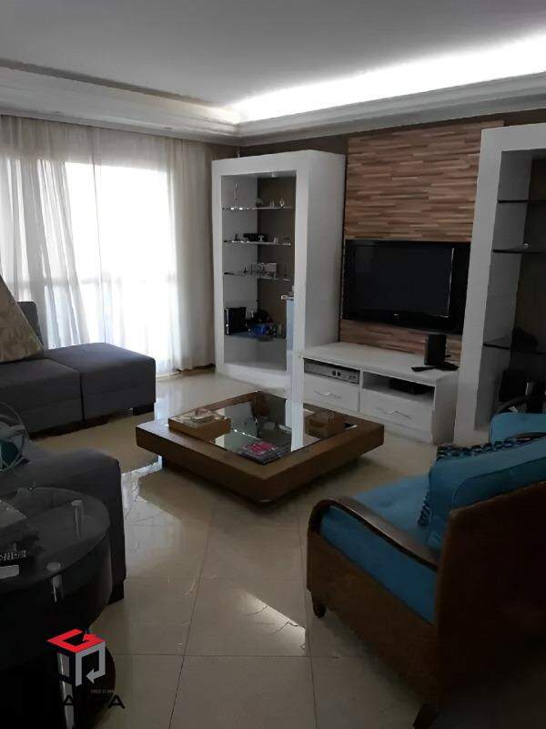 Apartamento à venda com 4 quartos, 236m² - Foto 2