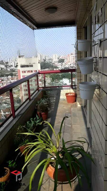 Apartamento à venda com 4 quartos, 236m² - Foto 9