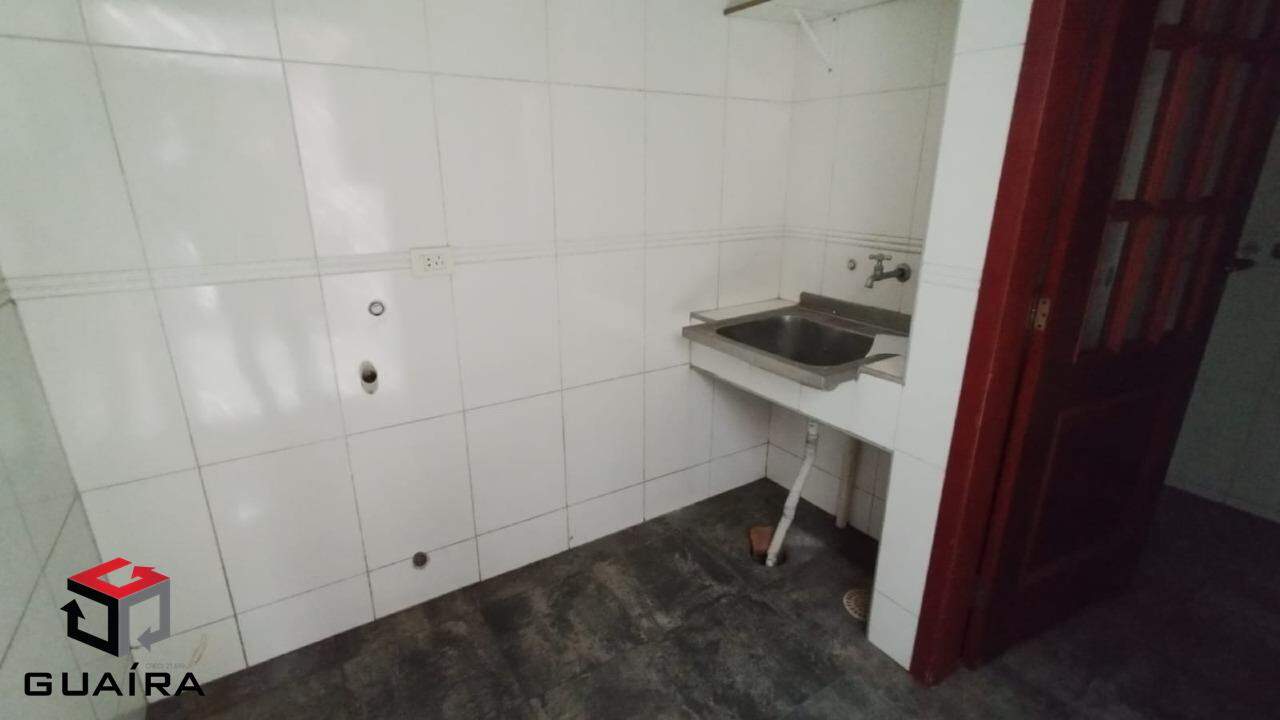 Sobrado à venda com 6 quartos, 215m² - Foto 16