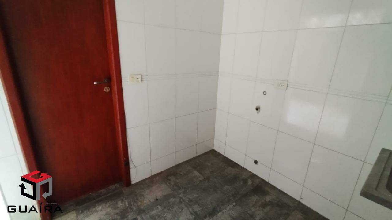 Sobrado à venda com 6 quartos, 215m² - Foto 15