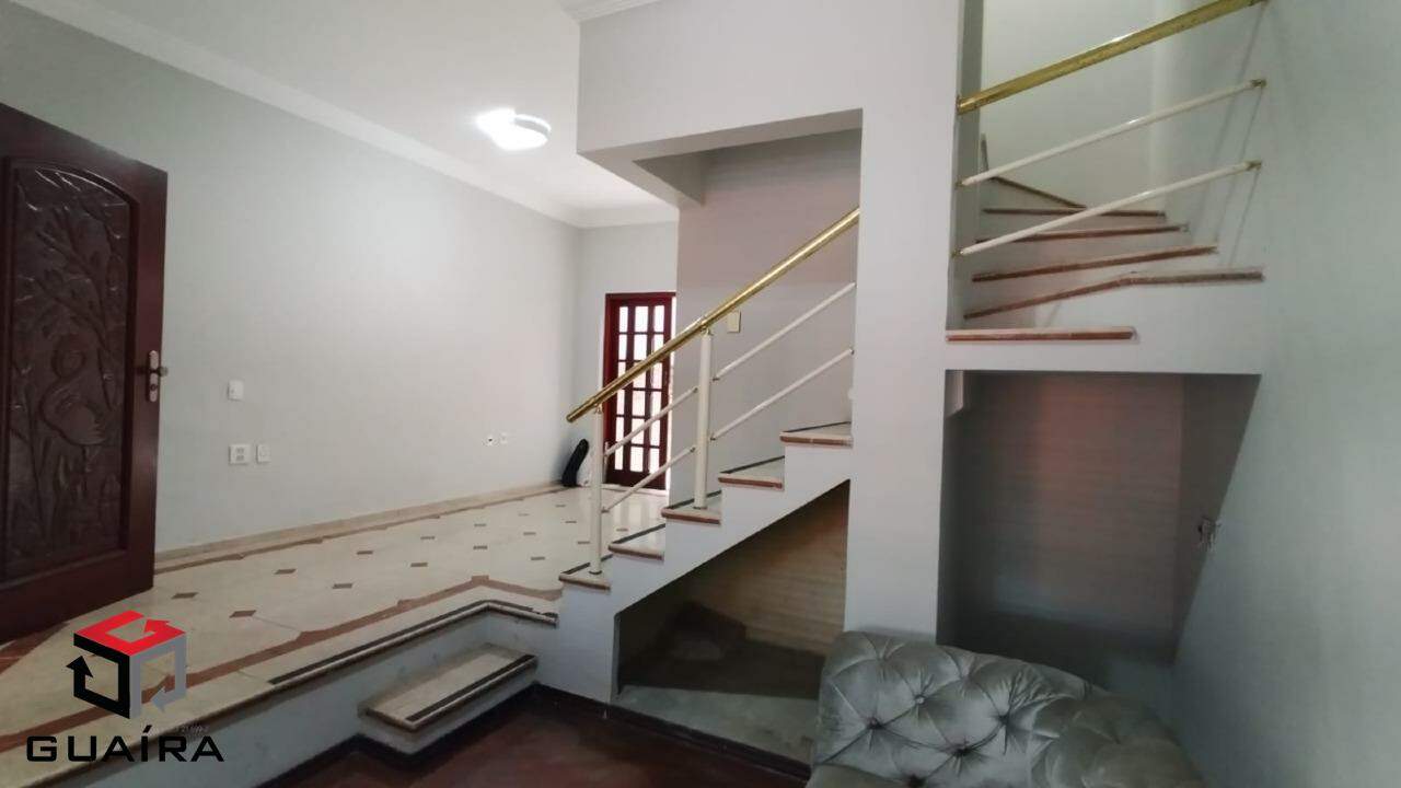 Sobrado à venda com 6 quartos, 215m² - Foto 2