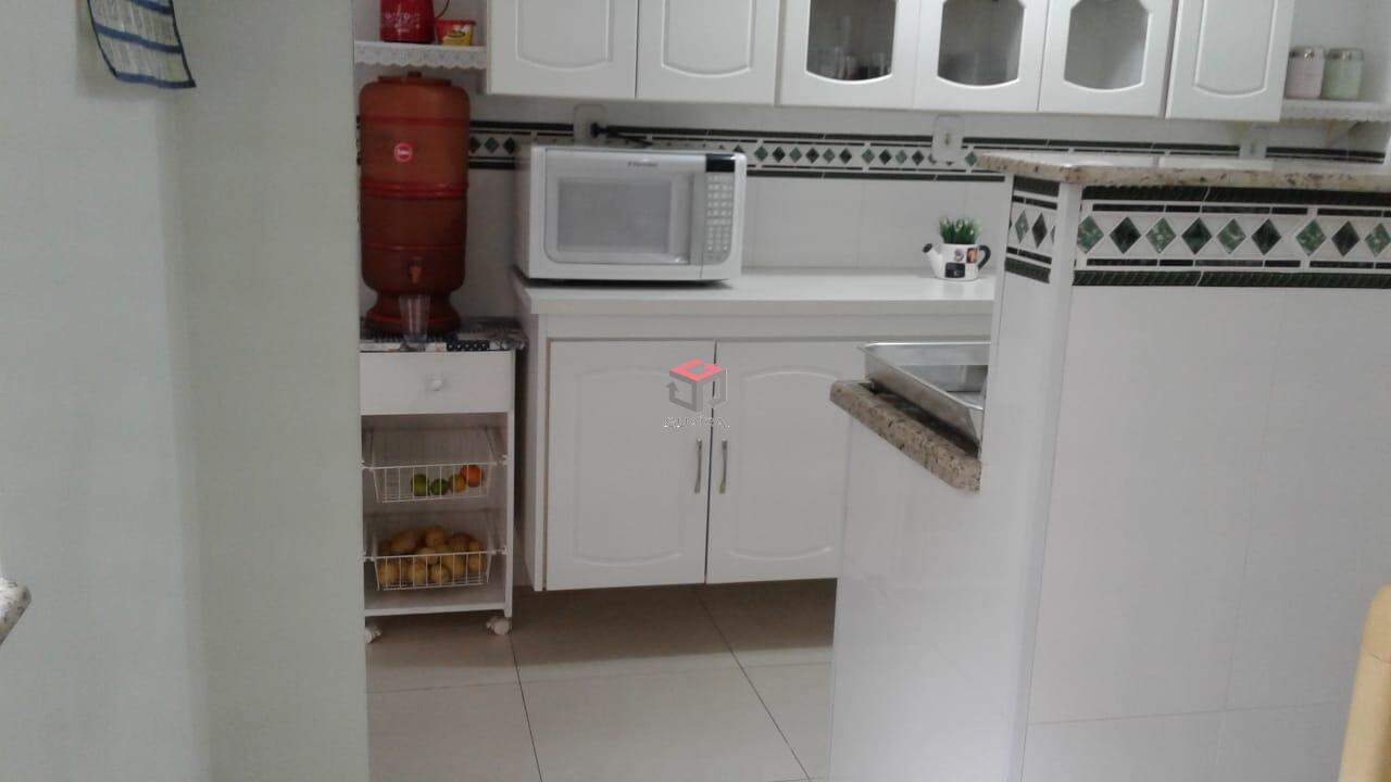 Sobrado à venda com 3 quartos, 160m² - Foto 1