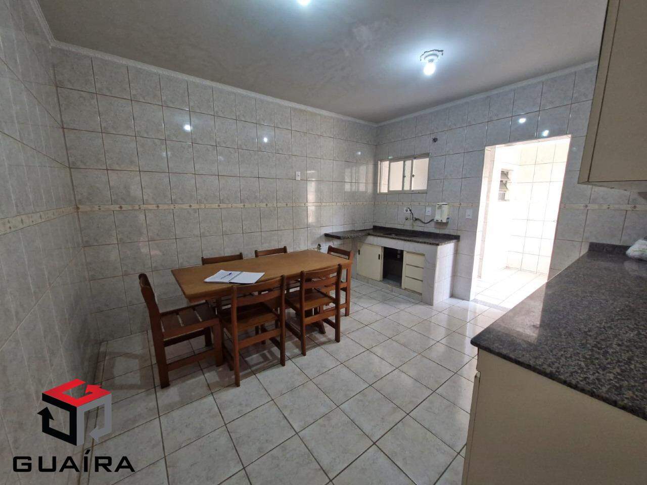 Casa à venda com 2 quartos, 110m² - Foto 5