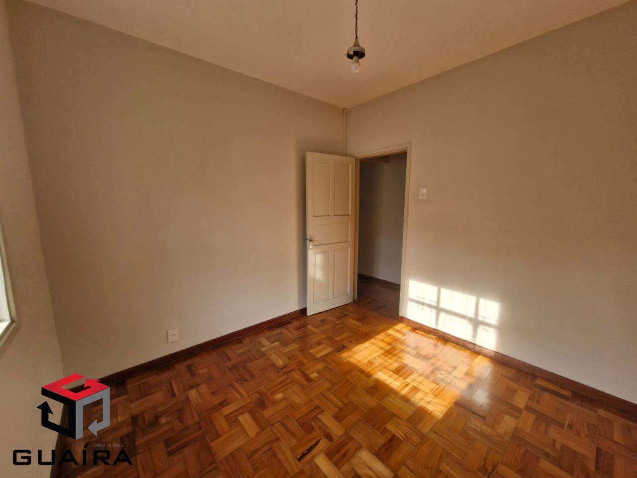Casa à venda com 2 quartos, 110m² - Foto 11