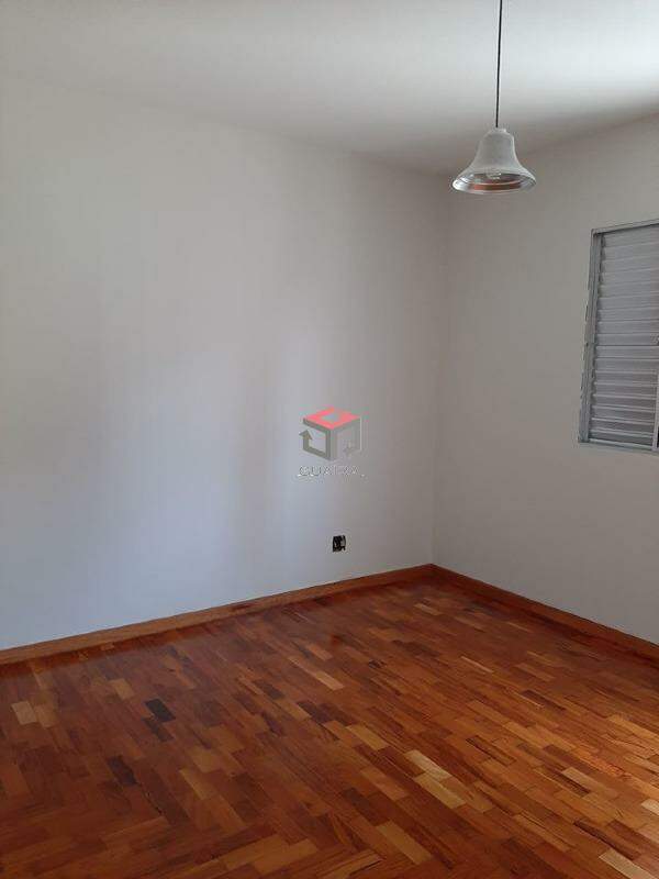 Casa para alugar com 2 quartos, 100m² - Foto 11