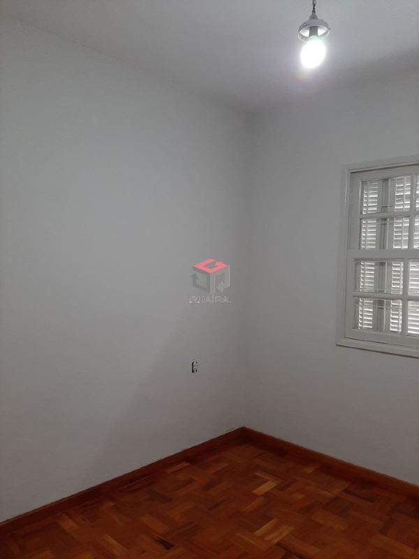 Casa para alugar com 2 quartos, 100m² - Foto 5