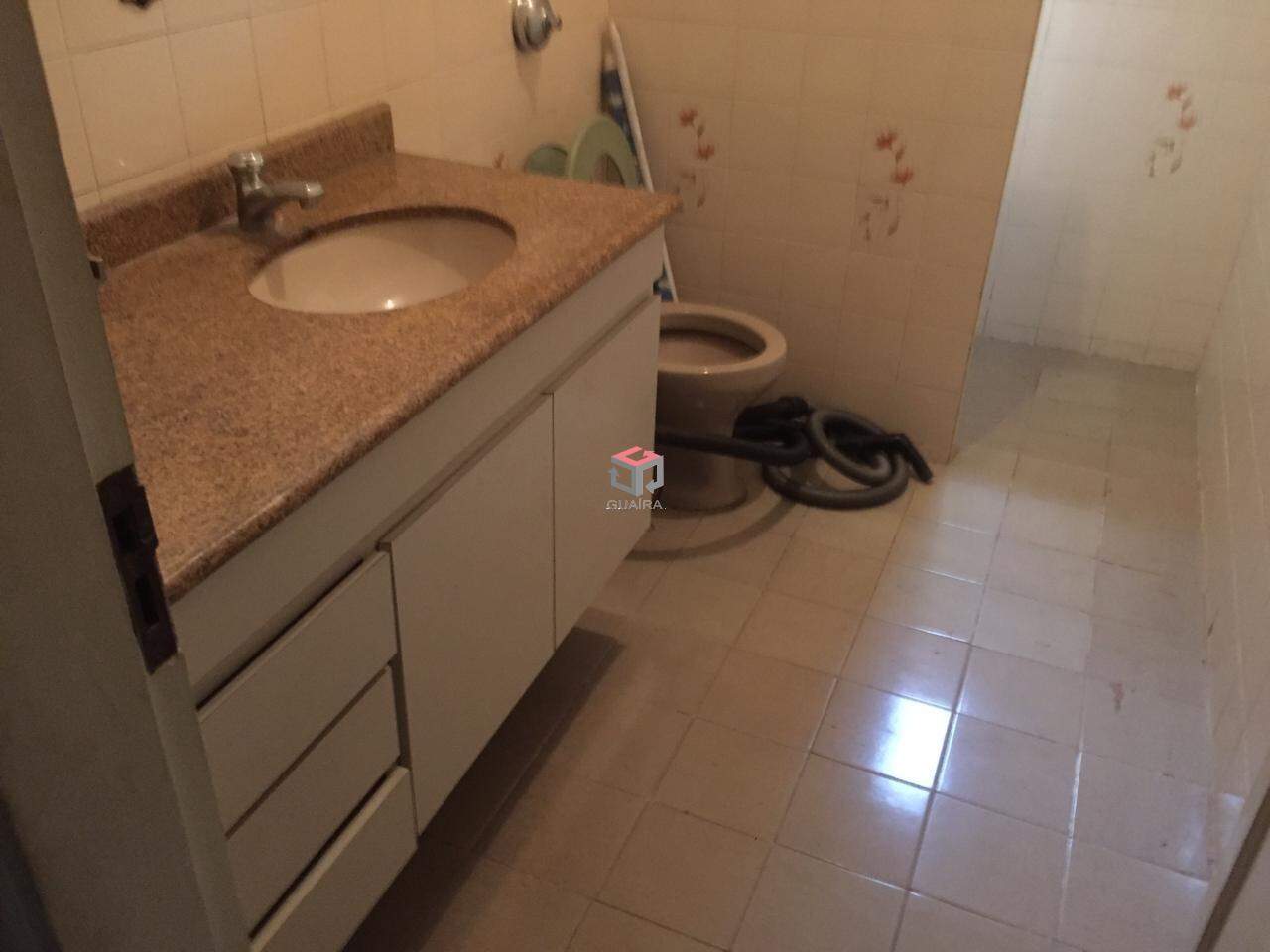 Casa para alugar com 2 quartos, 100m² - Foto 25