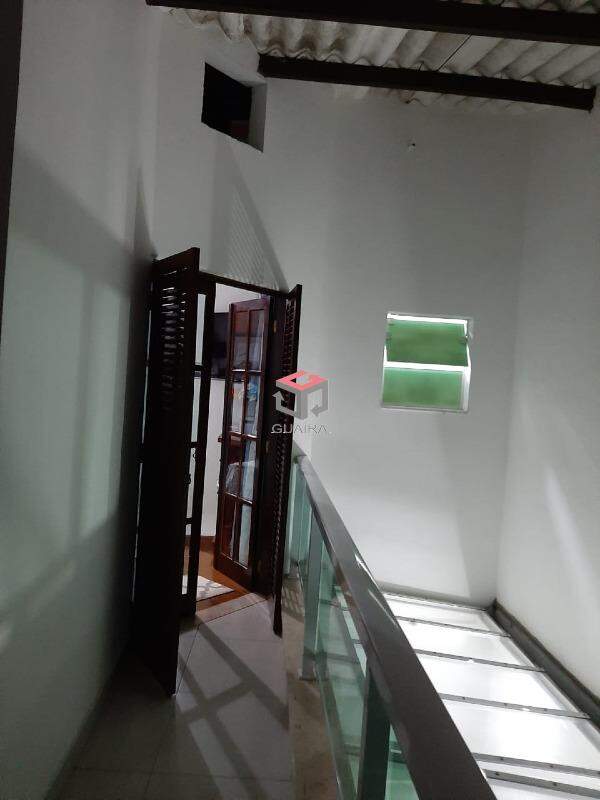 Sobrado à venda com 3 quartos, 200m² - Foto 19