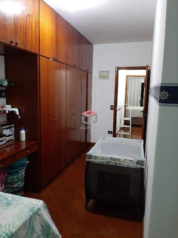 Sobrado à venda com 3 quartos, 200m² - Foto 11