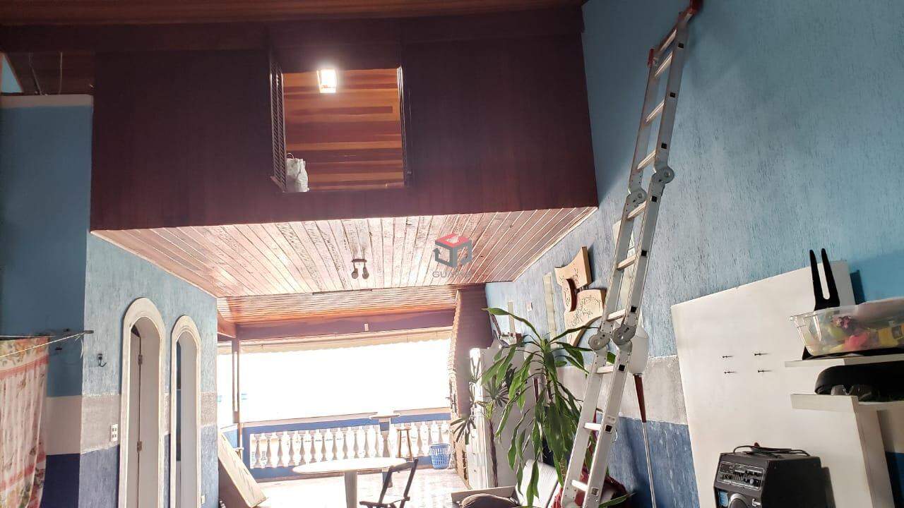 Sobrado à venda com 2 quartos, 198m² - Foto 4