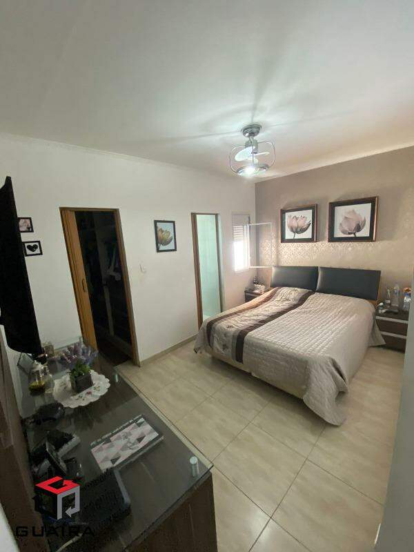 Sobrado à venda com 3 quartos, 200m² - Foto 13