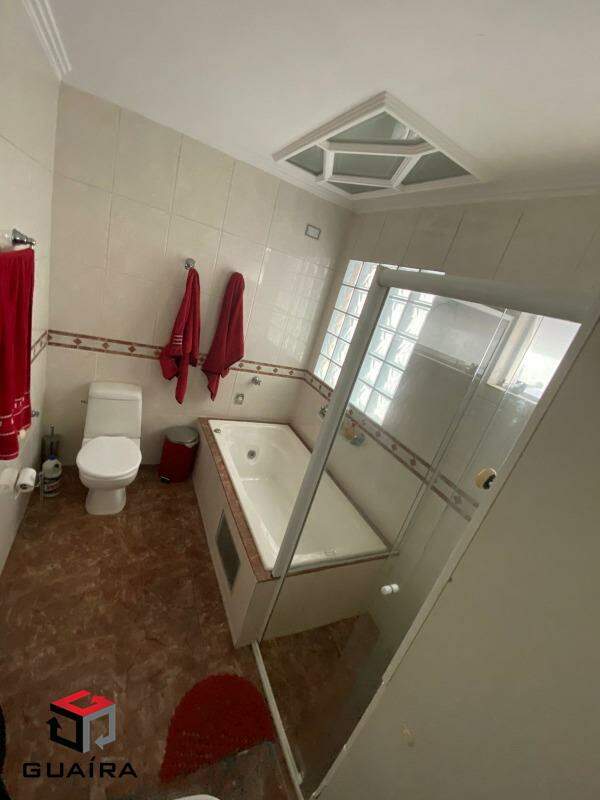 Sobrado à venda com 3 quartos, 200m² - Foto 17