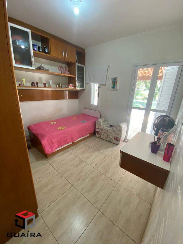 Sobrado à venda com 3 quartos, 200m² - Foto 16