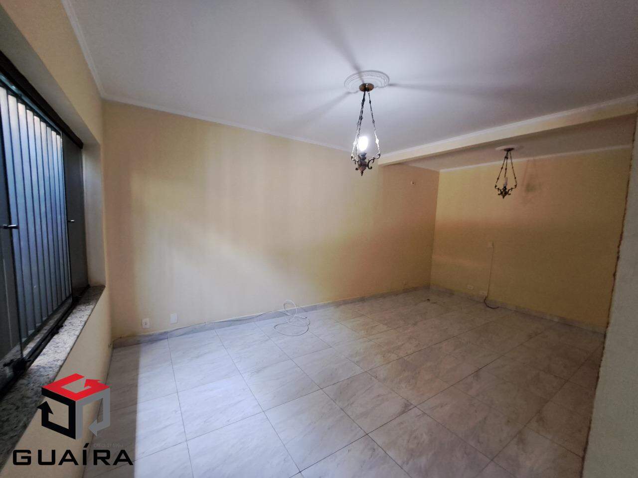 Sobrado à venda com 2 quartos, 161m² - Foto 1