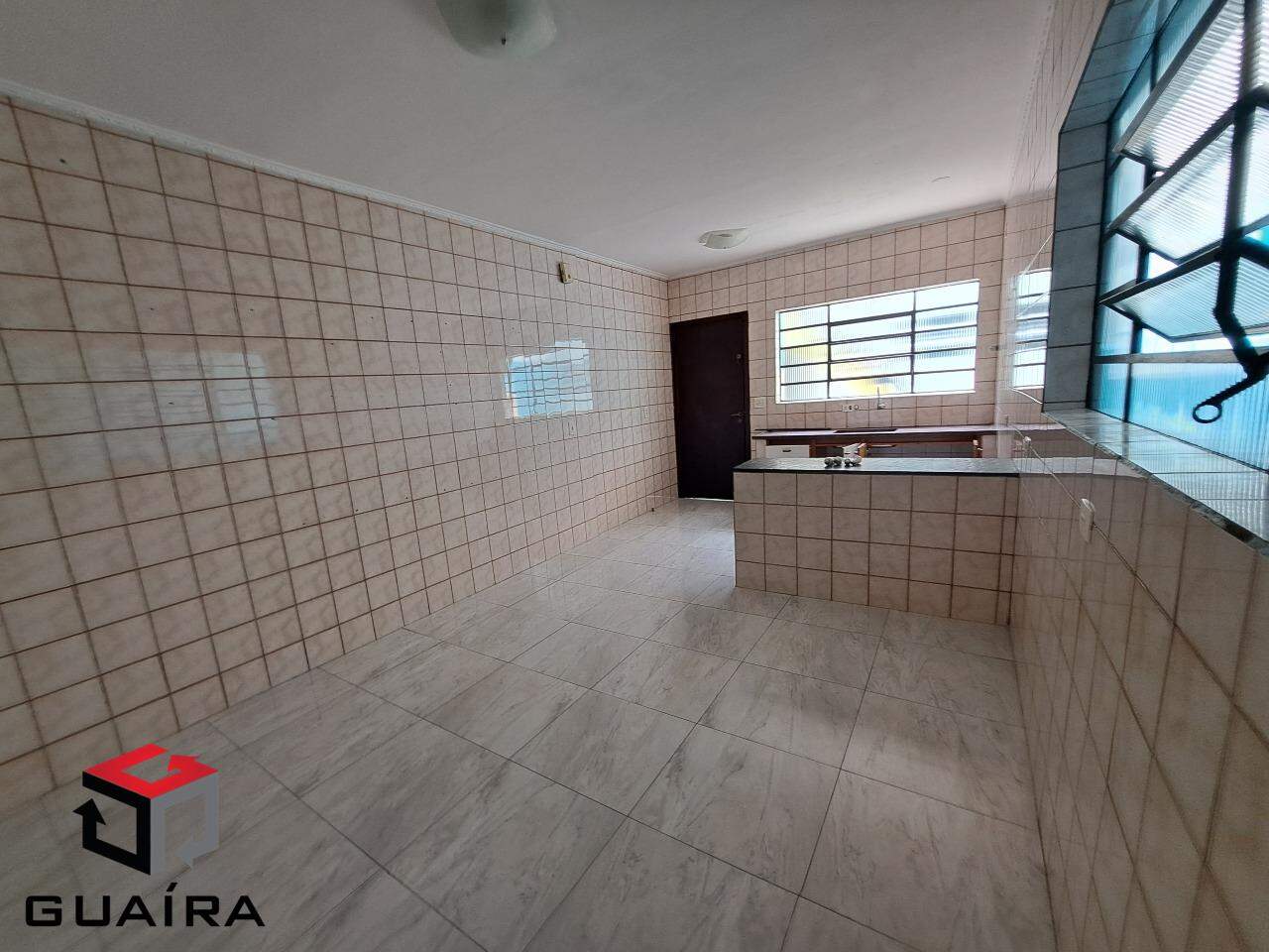 Sobrado à venda com 2 quartos, 161m² - Foto 4