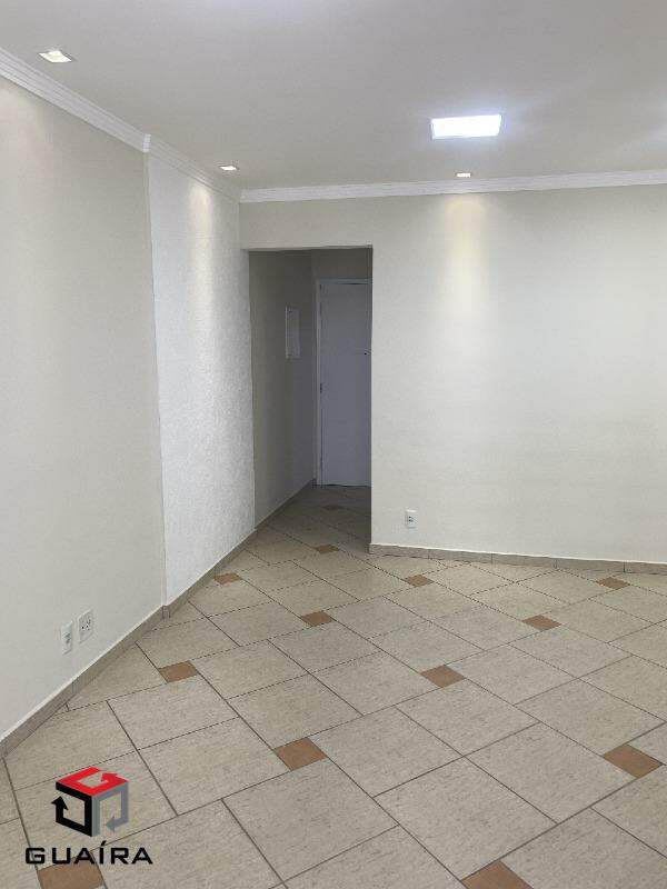 Apartamento à venda com 2 quartos, 65m² - Foto 2
