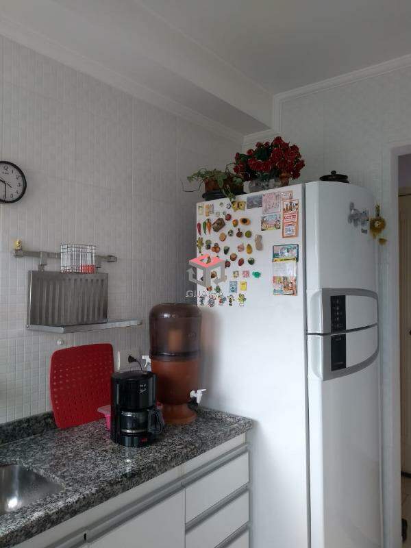 Apartamento à venda com 2 quartos, 48m² - Foto 7