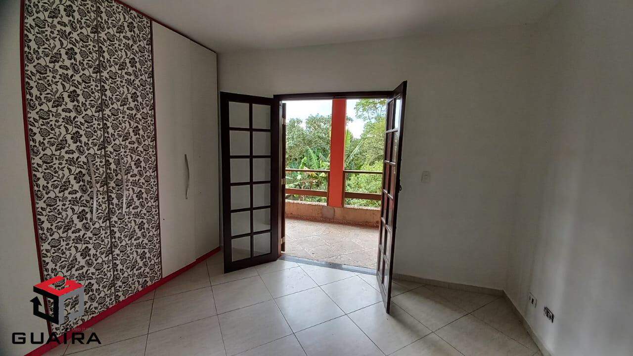 Casa para alugar com 4 quartos, 295m² - Foto 13