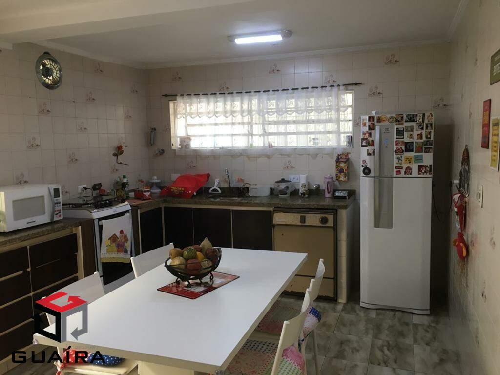 Sobrado à venda com 3 quartos, 207m² - Foto 11