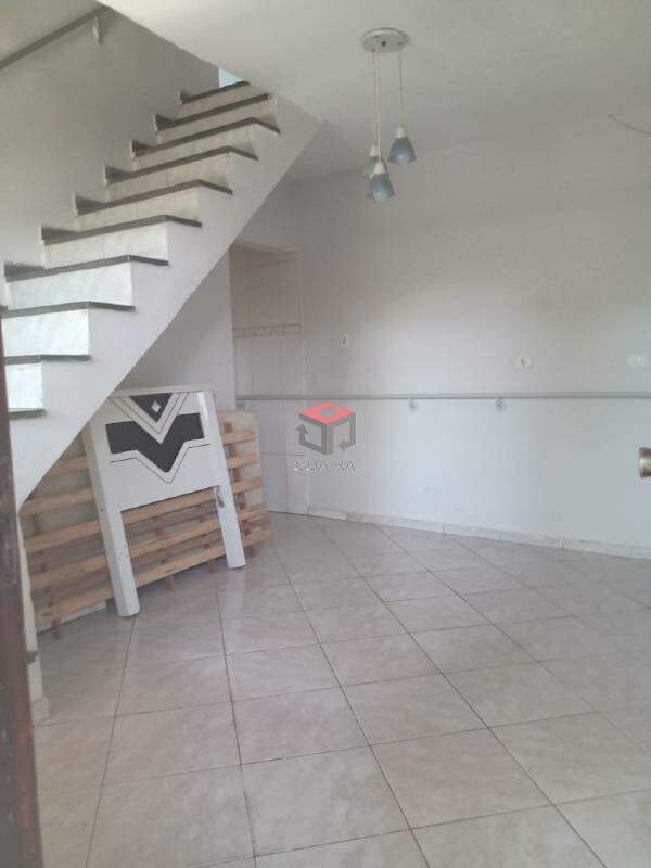 Casa à venda com 4 quartos, 200m² - Foto 15