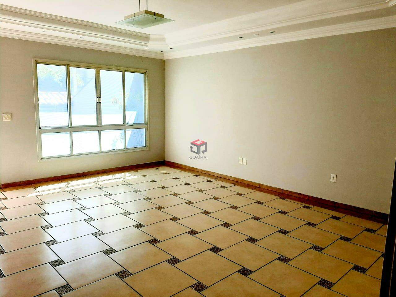 Sobrado à venda com 3 quartos, 325m² - Foto 2