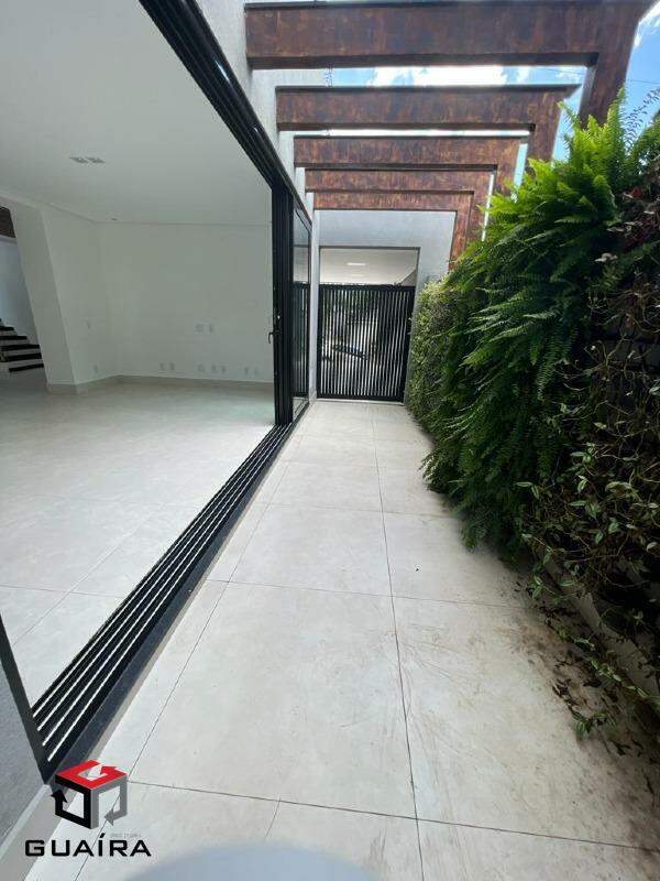 Sobrado à venda com 4 quartos, 400m² - Foto 4