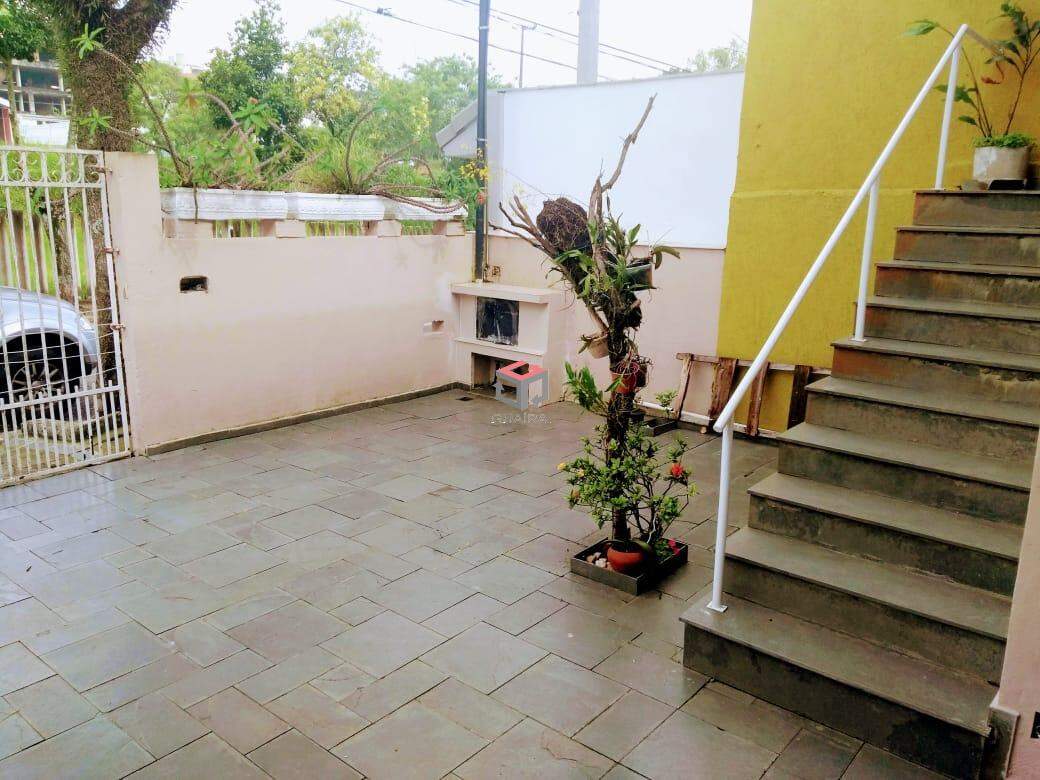 Sobrado à venda com 3 quartos, 206m² - Foto 2