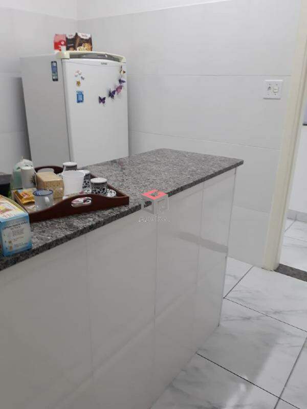 Sobrado à venda com 3 quartos, 215m² - Foto 13